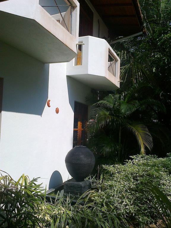 Rohan Villa Hikkaduwa Exterior photo